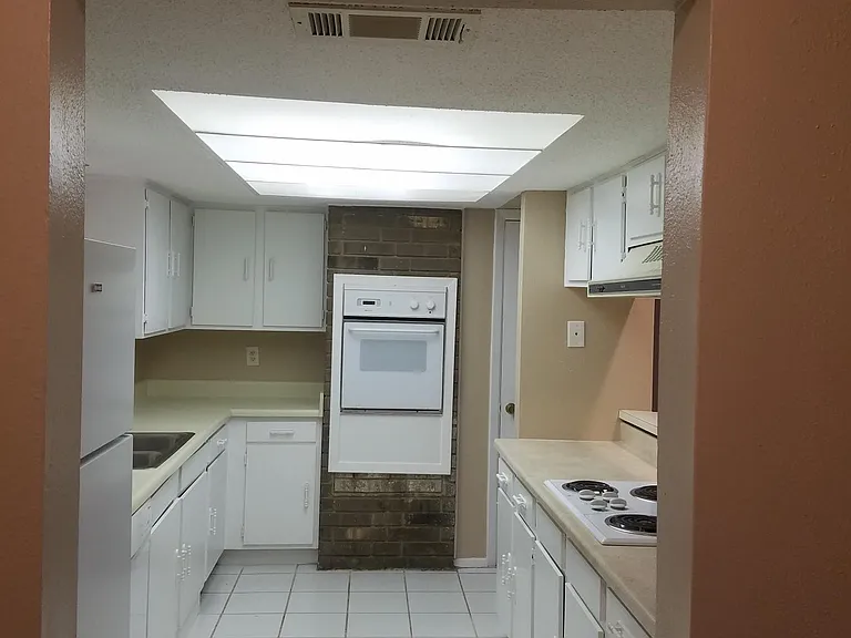 86 Stanton Hall Dr — Photo 9