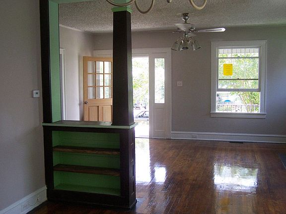 3rd image of 323 NE Atlantic Ave