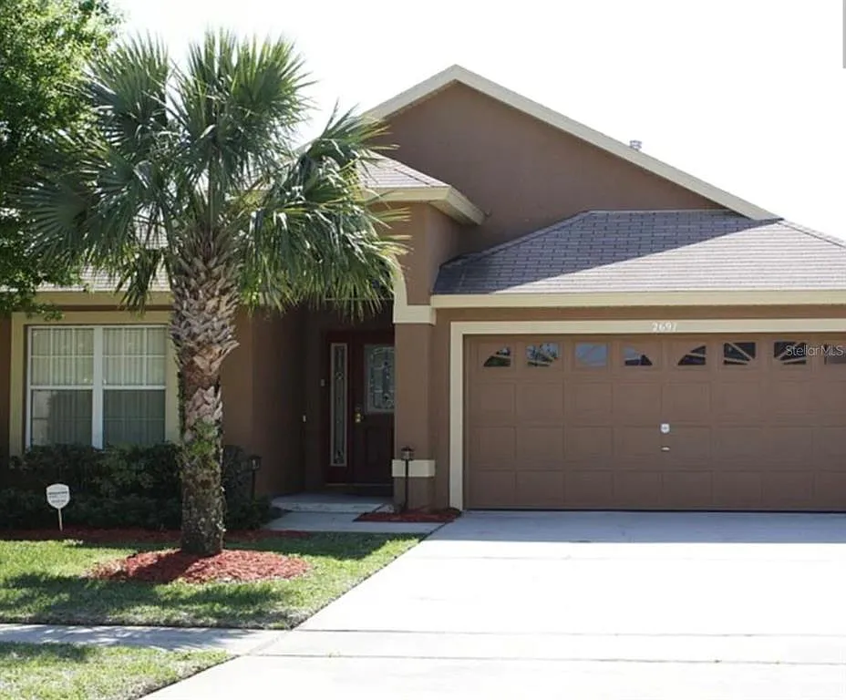 5 bed, 4.0 bath, 2136 sqft, $2,900 — Photo 1