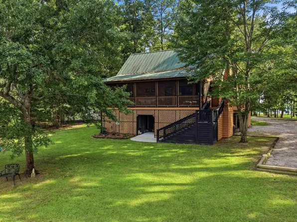 1962 Lystra Rd, Camden, SC 29020