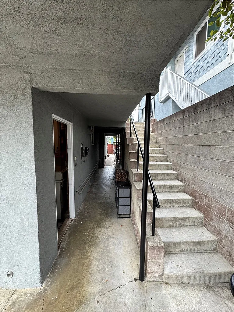 1 bed, 600 sqft, $2,500 — Photo 2