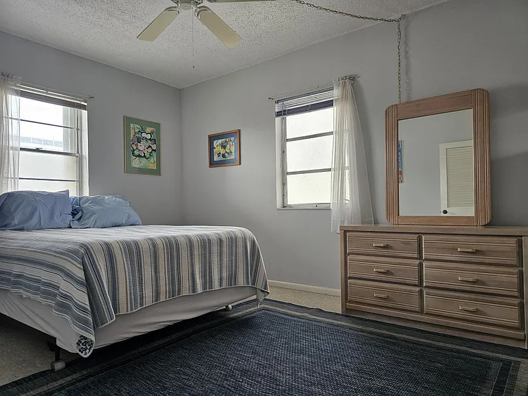 17 S Lakeside Dr #4 — Photo 13
