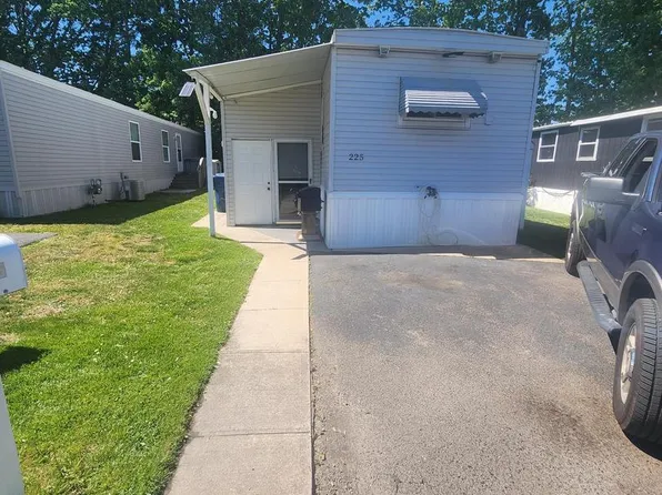 225 Maryland Ave, Williamstown, NJ 08094