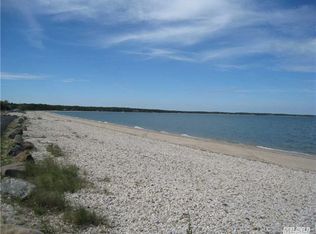 3130 Wunneweta Rd, Cutchogue, NY 11935