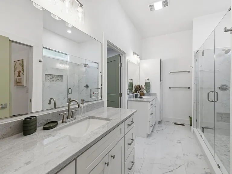 3556 Cottonwood Ln — Photo 21