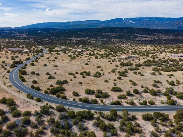 81 Turquoise Dr, Sandia Park, NM 87047