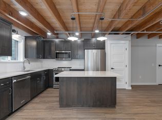6960 SW Canyon Rd #A, Portland, OR 97225