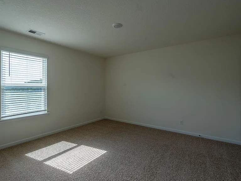 2915 Southbridge Rd — Photo 19