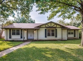 3916 Clubway Ln, Farmers Branch, TX 75244