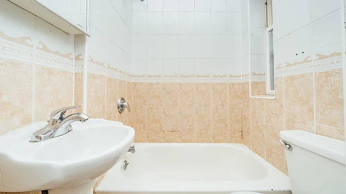 Rented by Nooklyn NYC LLC | media 22