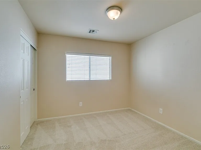 186 Gilliflower Ave #0 — Photo 30