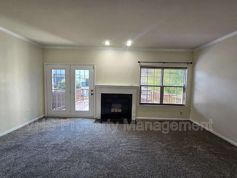6186 Library Ln — Photo 9