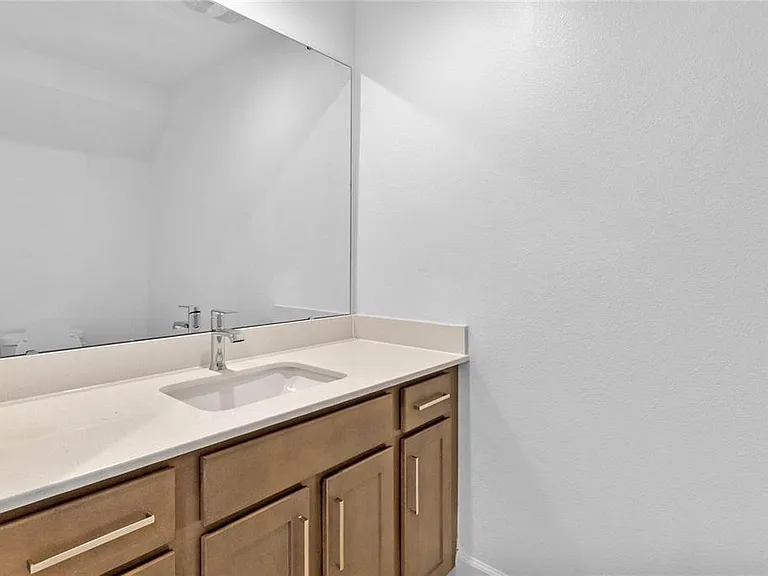 1345 Captiva Cv — Photo 31