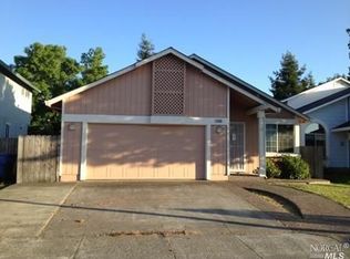 2346 Donahue Ave, Santa Rosa, CA 95401