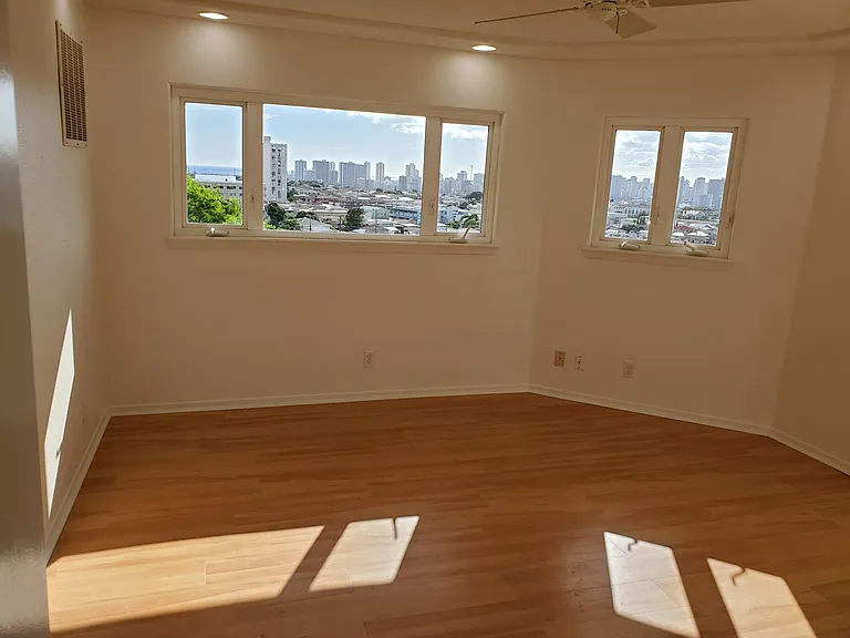 3452 Sierra Dr — Photo 5