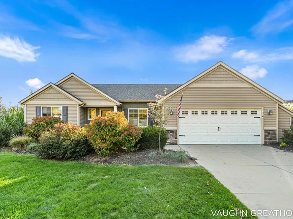 3383 Charlevoix Dr, Grand Rapids, MI 49546