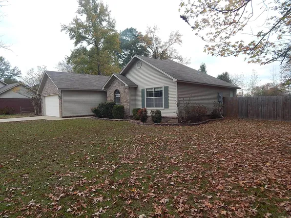 807 Kamak Dr, Beebe, AR 72012