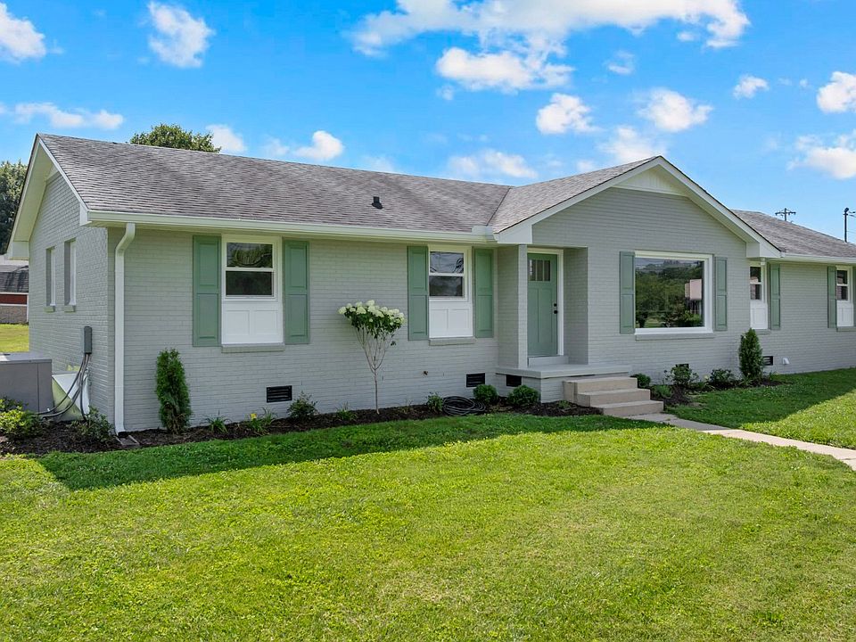 1st image of 202 Lee Ln