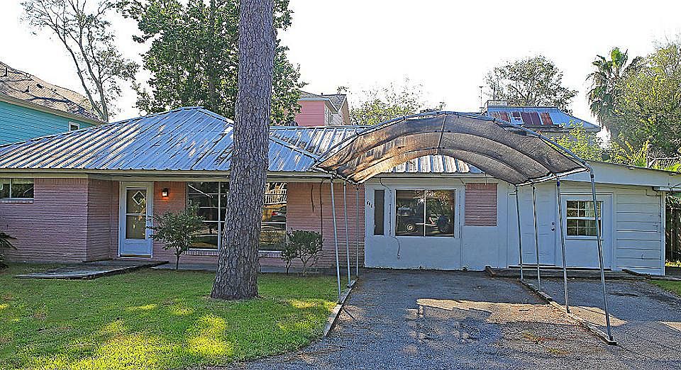 1st image of 506 Pine Rd