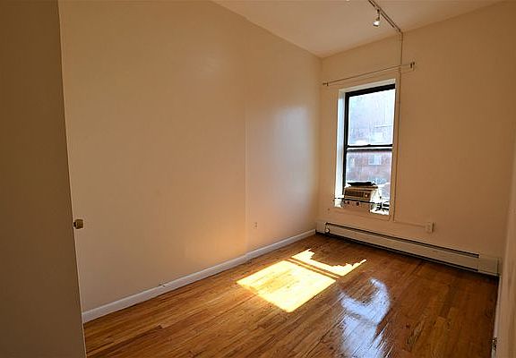 5th image of 316 E 120th St APT 3