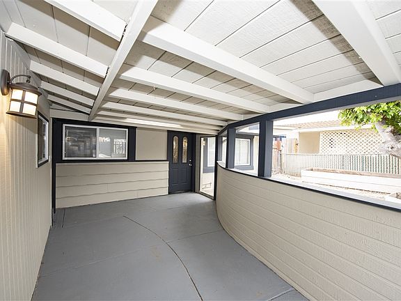 4th image of 9853 Ivanho St