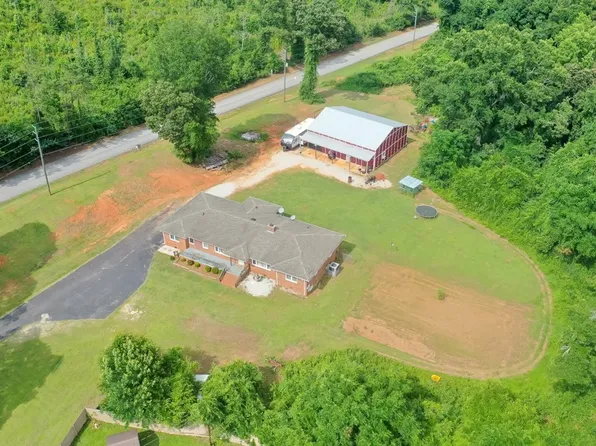 7235 20th Ave, Valley, AL 36854