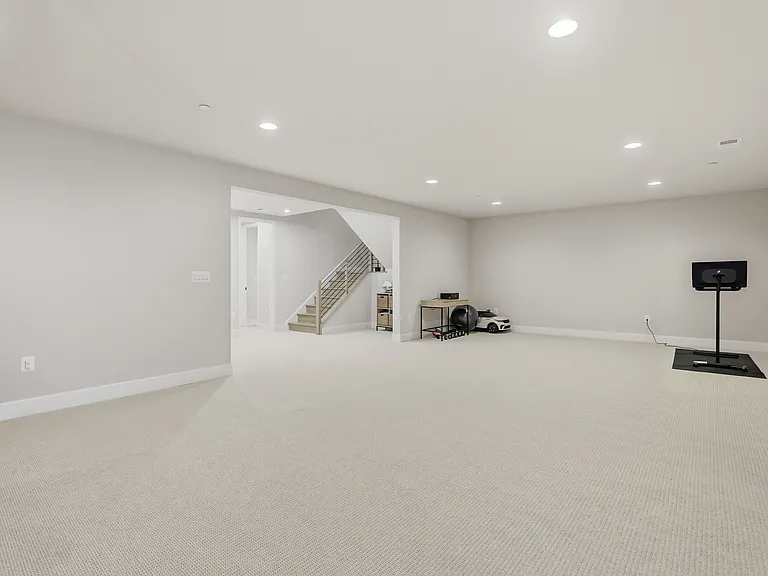 9725 Lantana Way — Photo 44