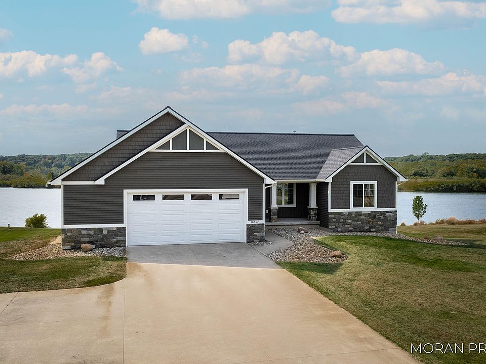 1st image of 10667 Linden Dr NW