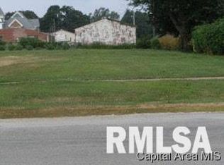 150 S Chamberlain St, Roseville, IL