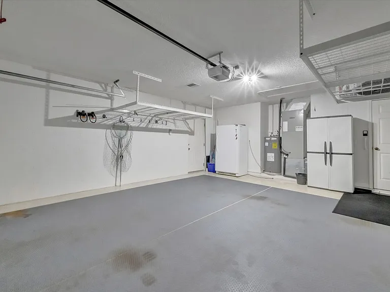 1016 Harbor Town Dr — Photo 42
