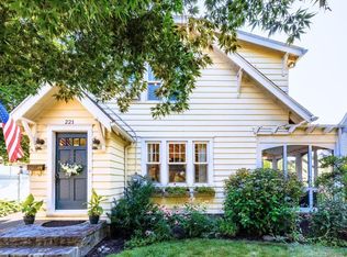 221 Colony St, Fairfield, CT 06824