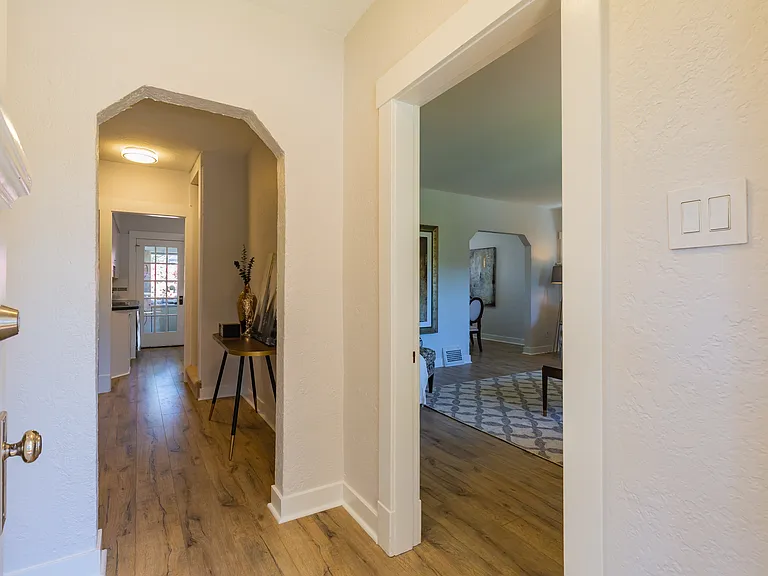 481 W 19th Ave — Photo 15