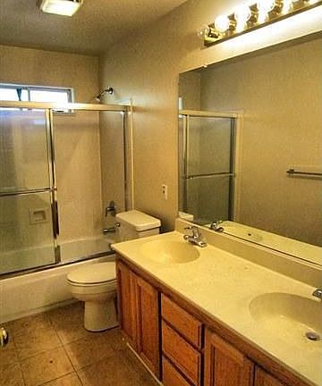 3rd image of 22793 Moura Ct