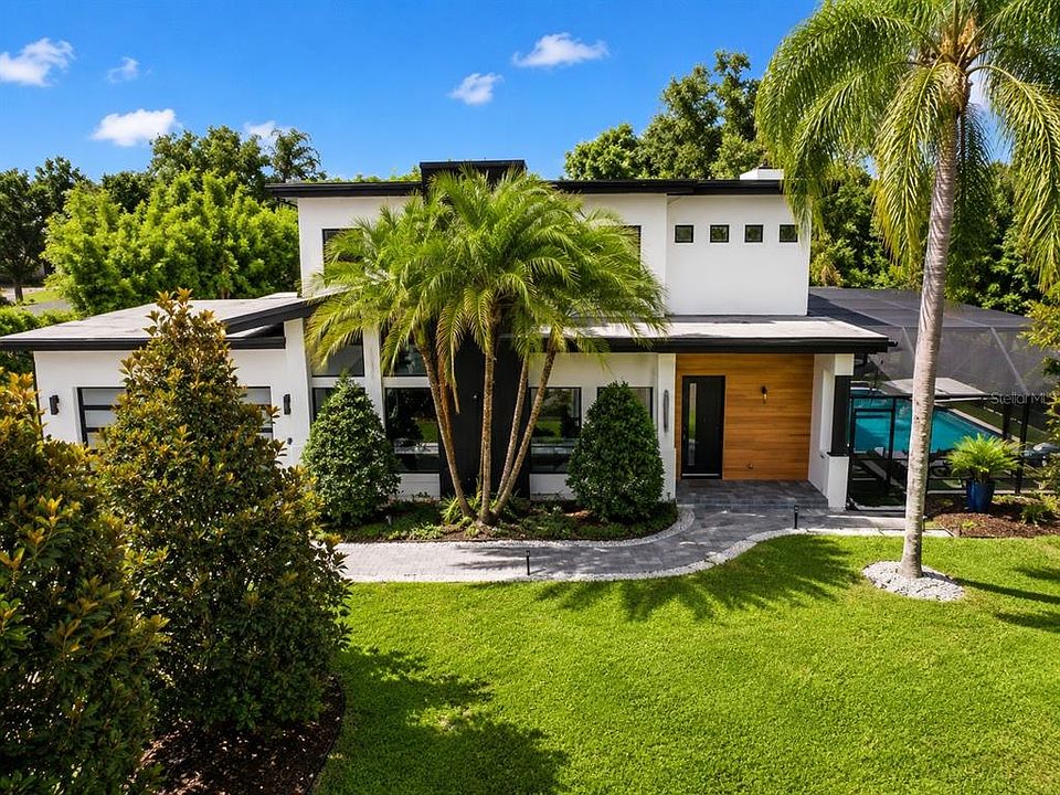 1st image of 2032 KIMBRACE PLACE