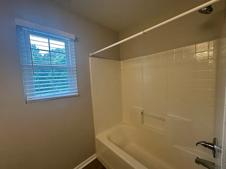 1840 Laurel Oak Ln — Photo 23