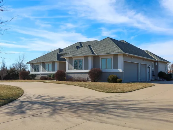 3600 Windsor Cir, Emporia, KS 66801