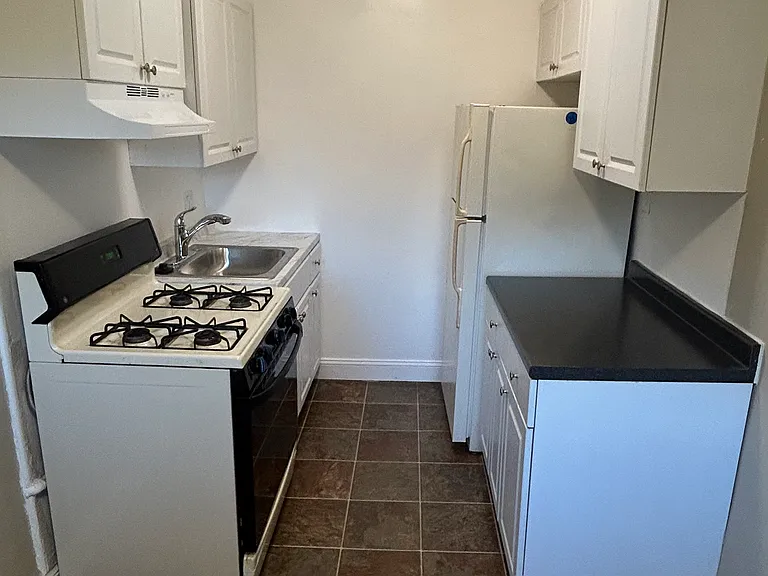 4507 Avondale St #102 — Photo 6