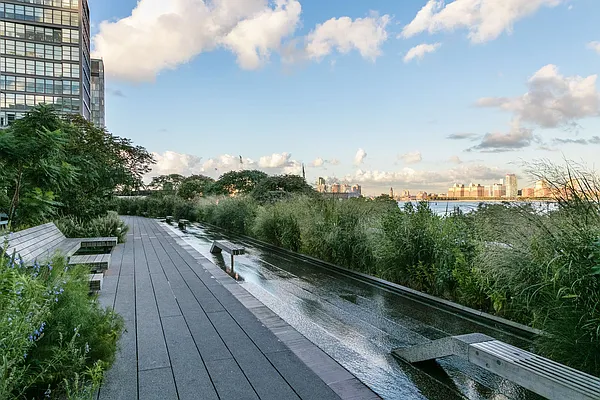 Rented by Lalezarian Properties | media 12