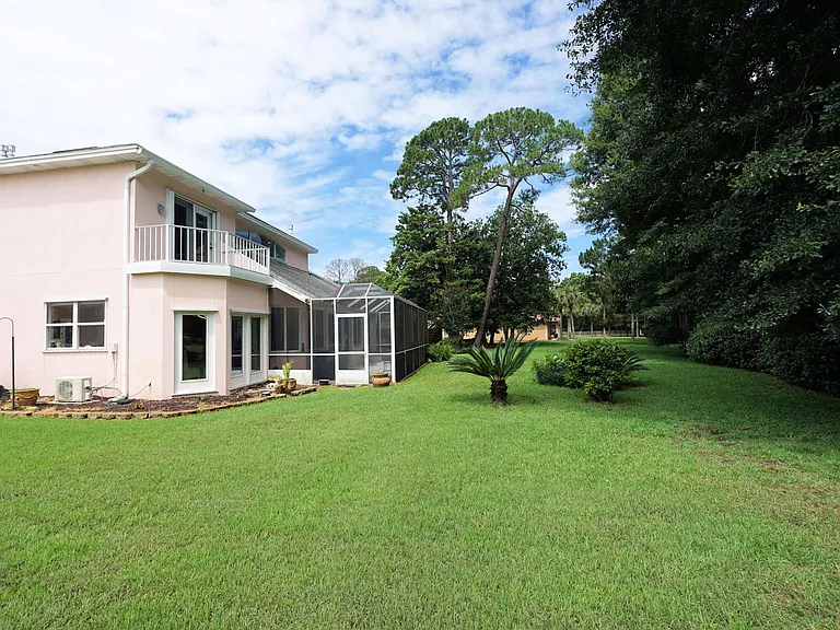 1534 Glenlake Cir — Photo 49
