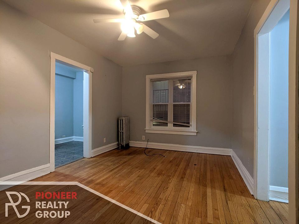 1st image of 4612 N Beacon St #4