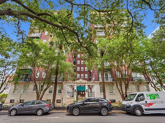 4th image of 24 E Liberty St APT 22