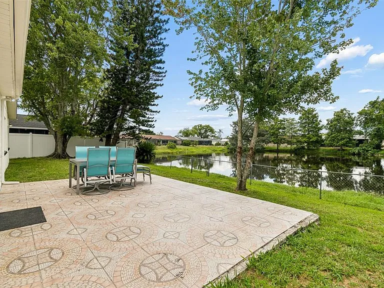8120 Brown Pelican Ave — Photo 25