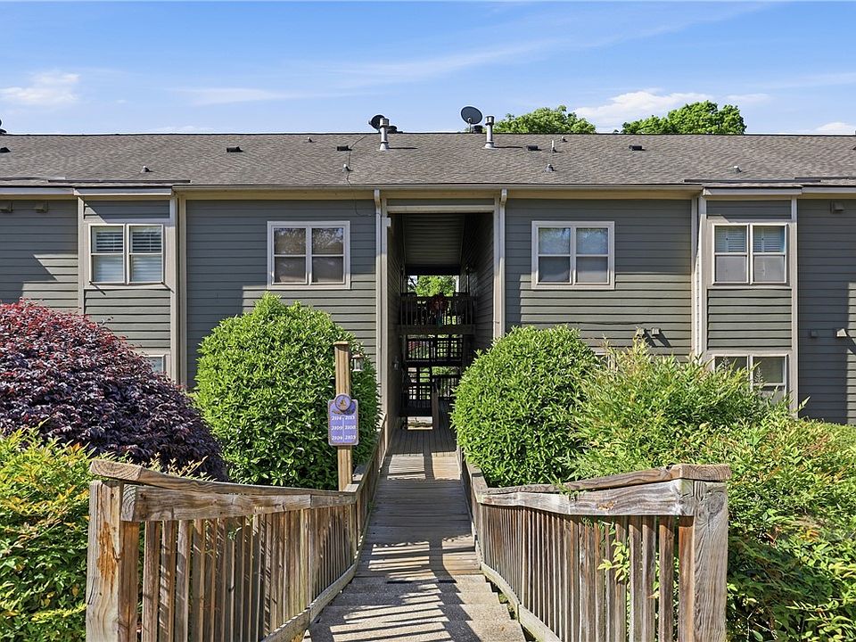 1st image of 2104 Portside Way