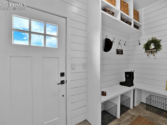 3rd image of 18135 Spur Ranch Rd