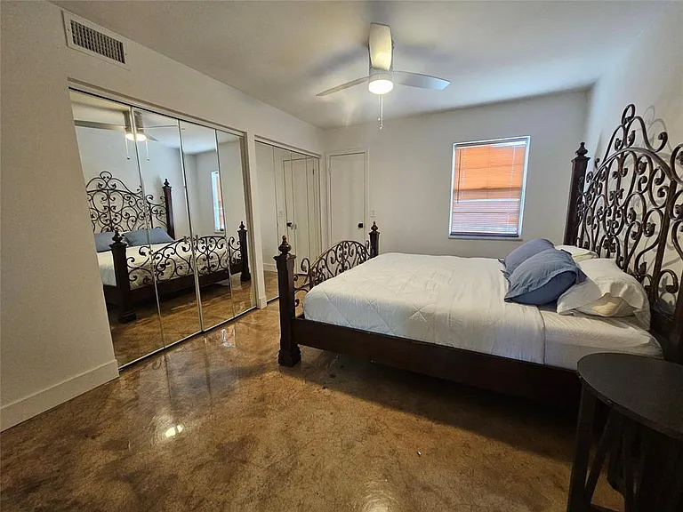 825 NW 13th St #110 — Photo 11