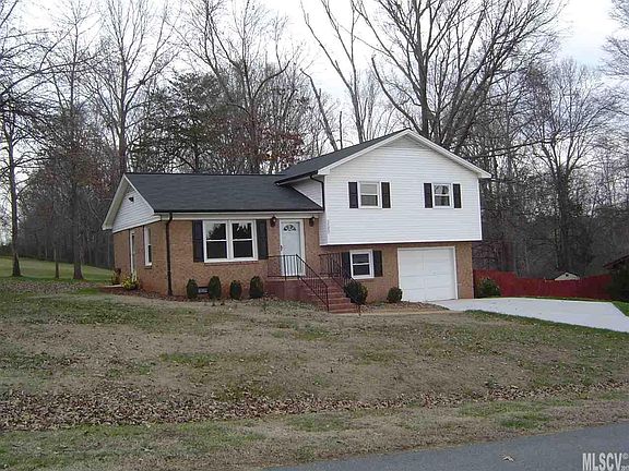 4th image of 1722 Pioneer Dr
