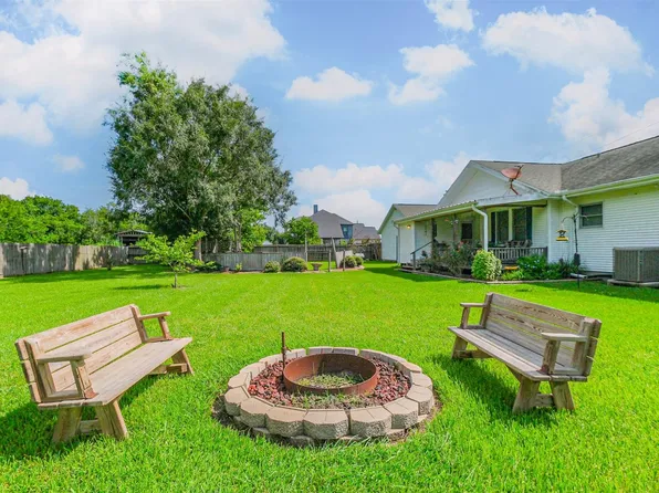3524 Charles Ave, Pearland, TX 77584