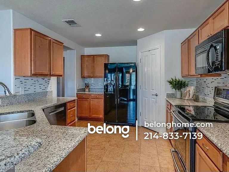 15833 Coyote Hill Dr — Photo 9