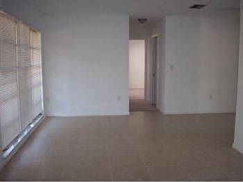 4th image of 21017 Evanston Ave