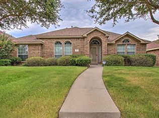 1131 Hampshire Ln, Cedar Hill, TX 75104
